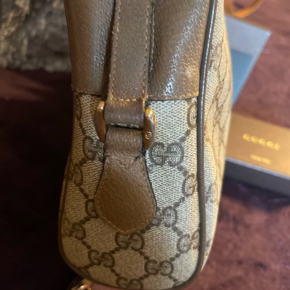 Authentic Vintage Gucci Cross Body”Beautiful preloved please look at all photos. - Picture 3 of 12